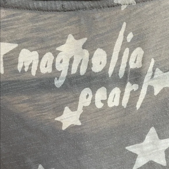 Magnolia Pearl Gray Star Short Sleeve Tee - Picture 3 of 4
